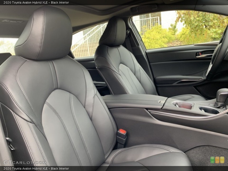 Black Interior Front Seat for the 2020 Toyota Avalon Hybrid XLE #136013506