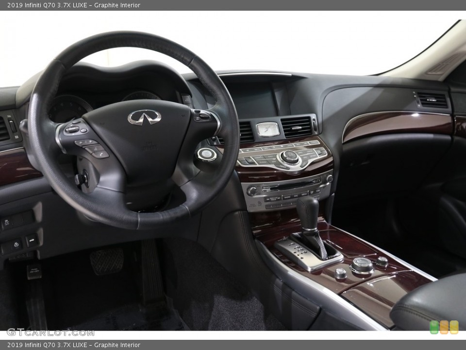 Graphite Interior Dashboard for the 2019 Infiniti Q70 3.7X LUXE #136017799