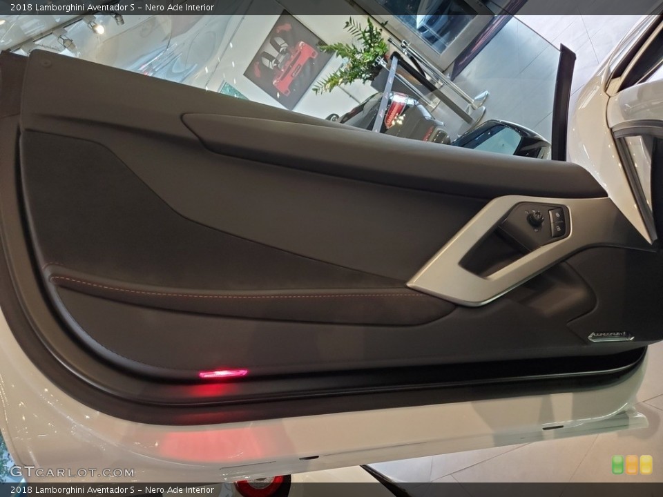 Nero Ade Interior Door Panel for the 2018 Lamborghini Aventador S #136049653