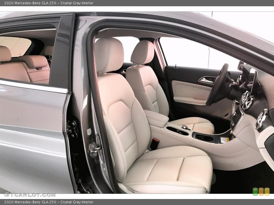 Crystal Gray Interior Photo for the 2020 Mercedes-Benz GLA 250 #136049668