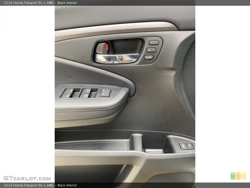 Black Interior Controls for the 2019 Honda Passport EX-L AWD #136050565