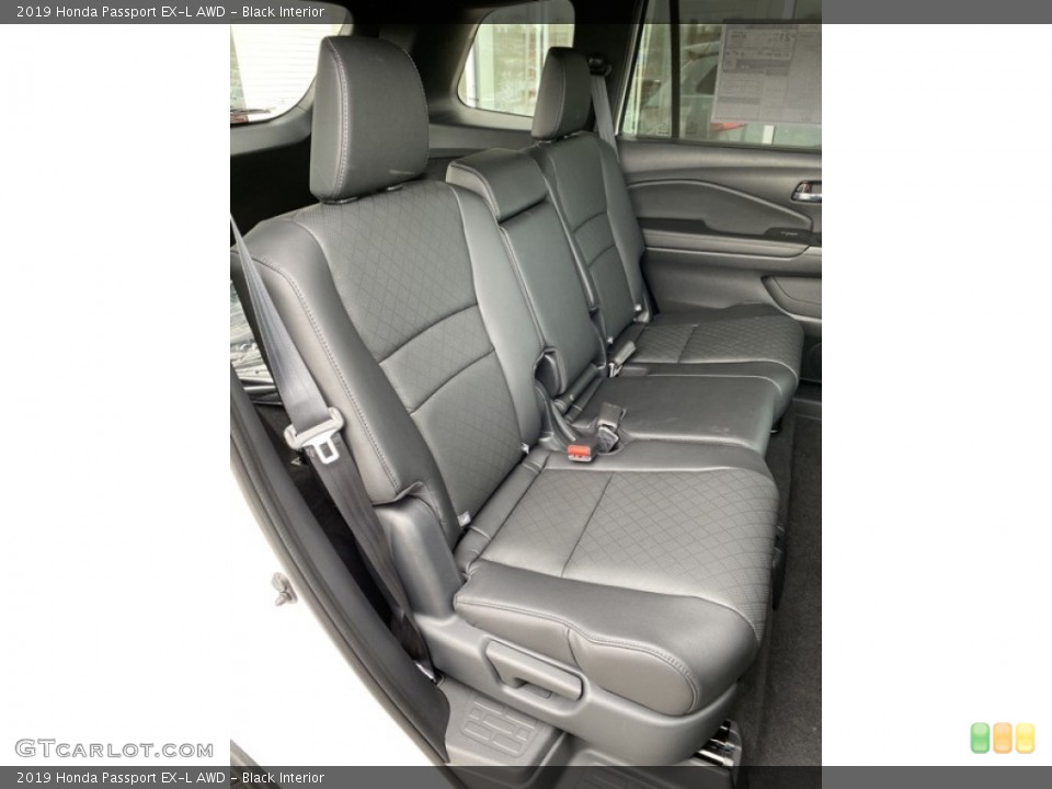 Black Interior Rear Seat for the 2019 Honda Passport EX-L AWD #136050742