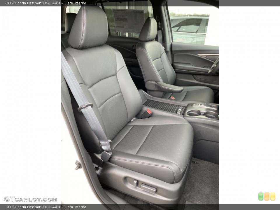Black Interior Front Seat for the 2019 Honda Passport EX-L AWD #136050781