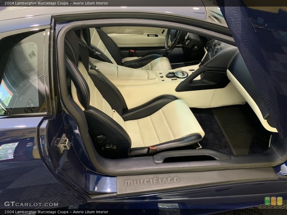 Avorio Lilium Interior Photo for the 2004 Lamborghini Murcielago Coupe #136070346