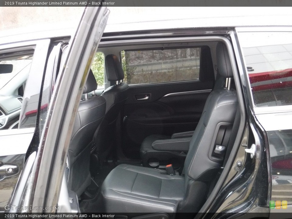 Black Interior Rear Seat for the 2019 Toyota Highlander Limited Platinum AWD #136081407