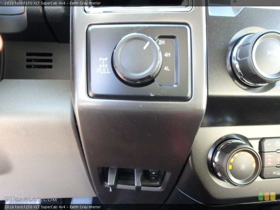 Earth Gray Interior Controls for the 2019 Ford F150 XLT SuperCab 4x4 #136107899