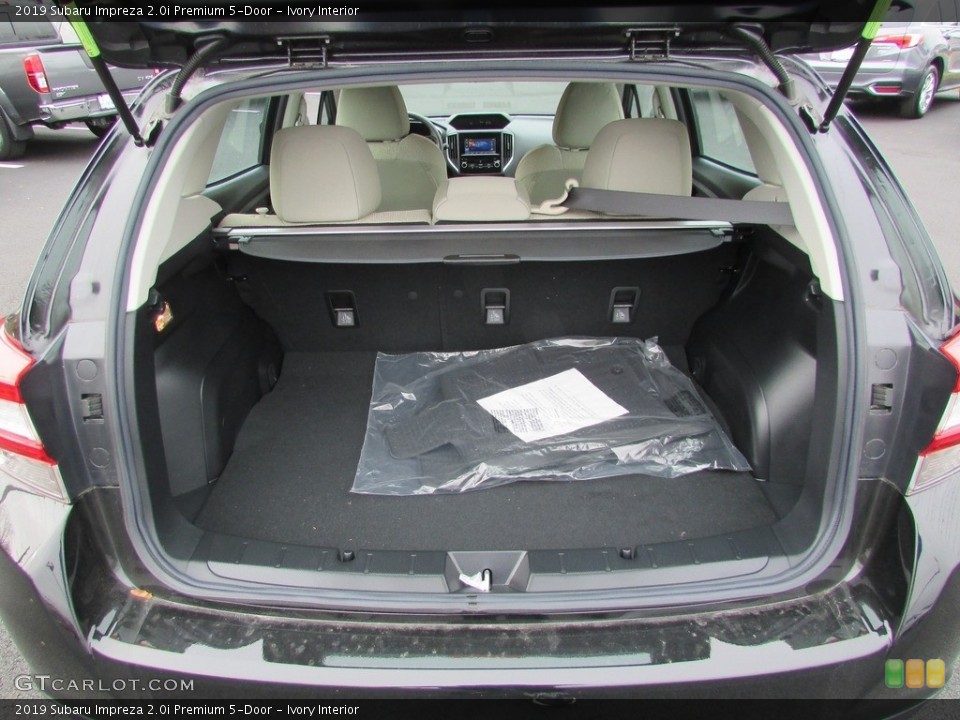 Ivory Interior Trunk for the 2019 Subaru Impreza 2.0i Premium 5-Door #136124435