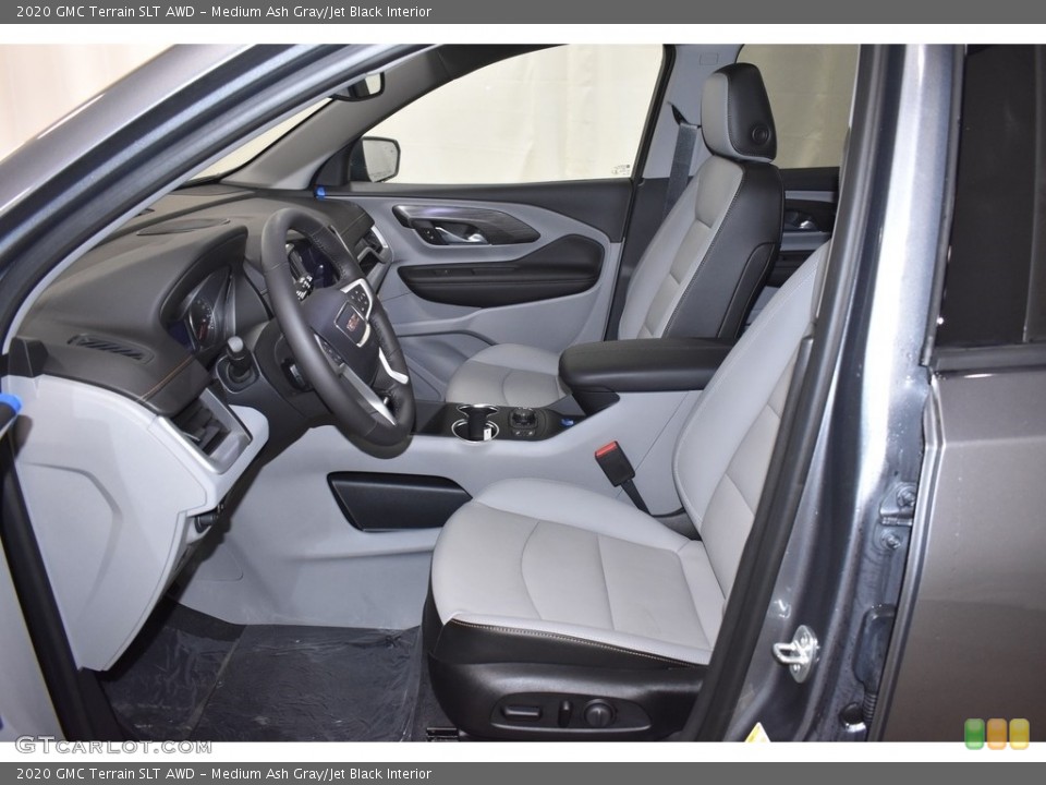 Medium Ash Gray/Jet Black Interior Photo for the 2020 GMC Terrain SLT AWD #136148562