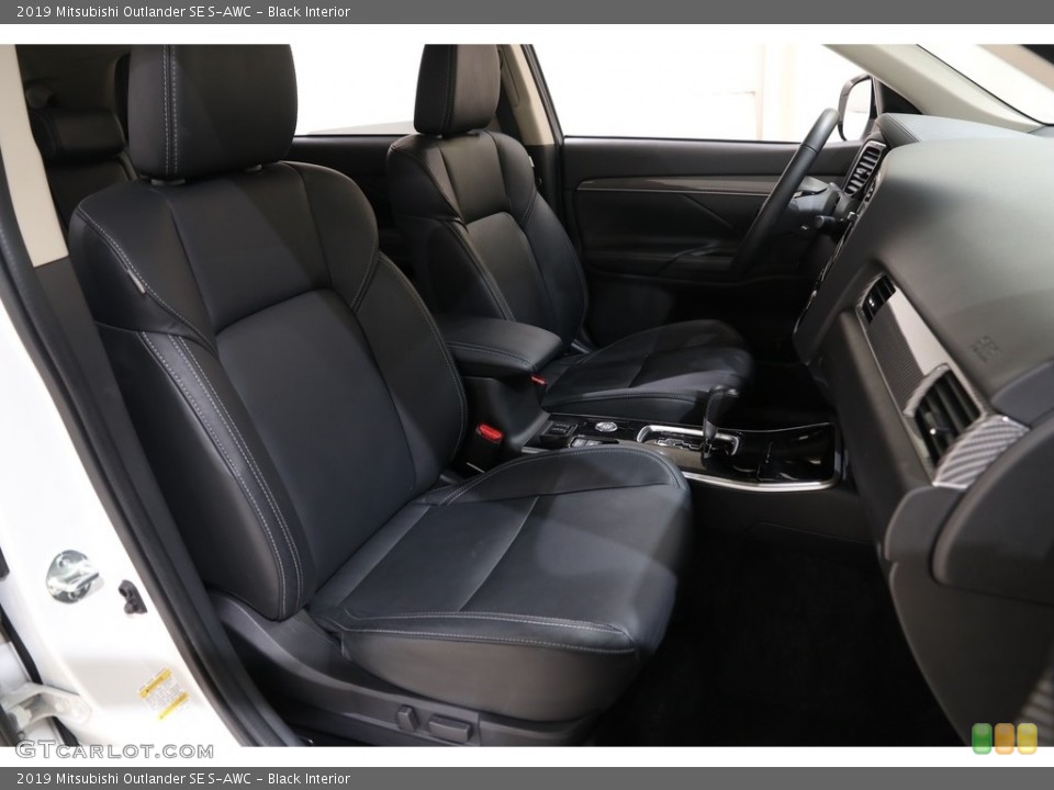 Black Interior Front Seat for the 2019 Mitsubishi Outlander SE S-AWC #136172317