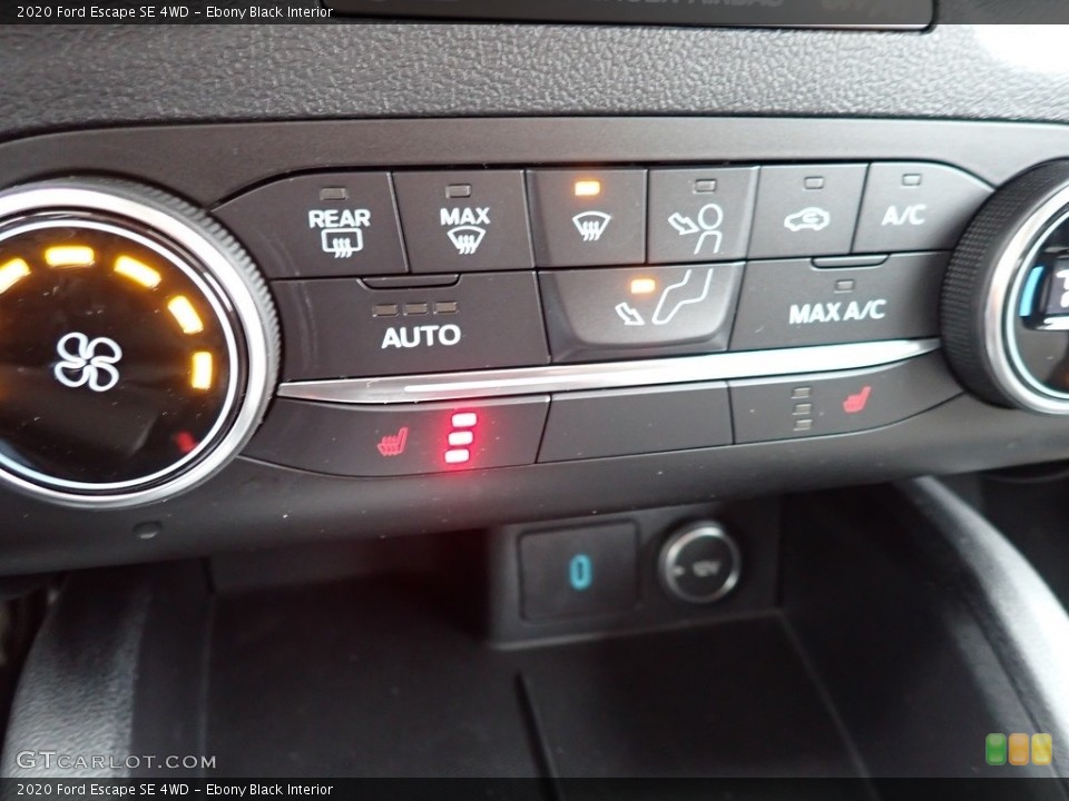 Ebony Black Interior Controls for the 2020 Ford Escape SE 4WD #136181347