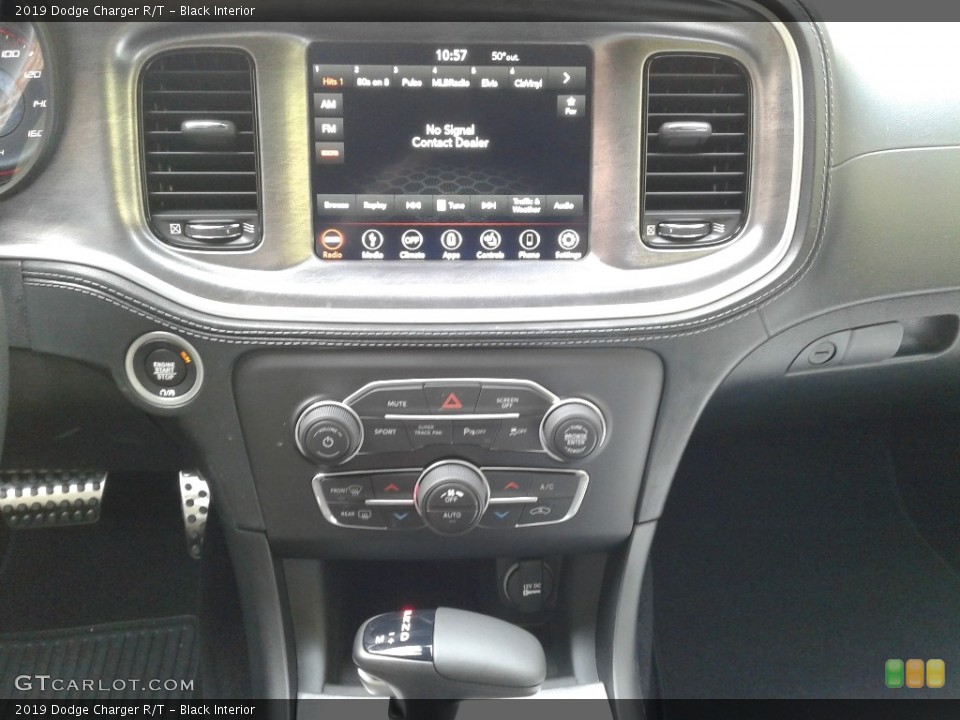 Black Interior Controls for the 2019 Dodge Charger R/T #136183934