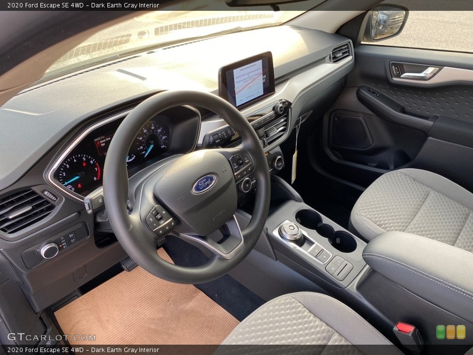 Dark Earth Gray Interior Photo for the 2020 Ford Escape SE 4WD #136203919