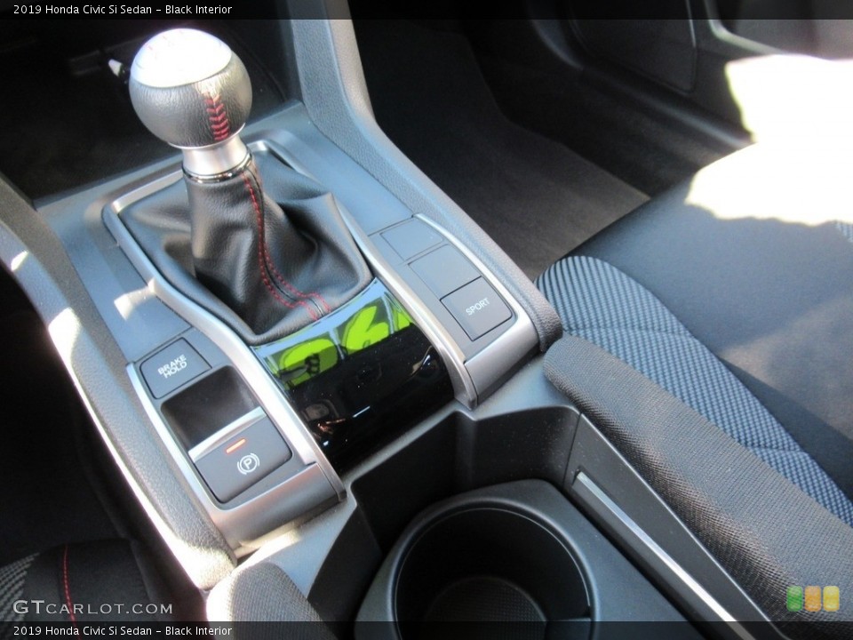 Black Interior Transmission for the 2019 Honda Civic Si Sedan #136218311