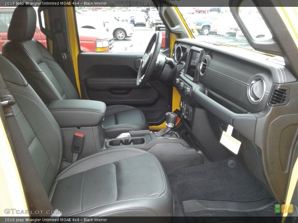Black Interior Photo for the 2019 Jeep Wrangler Unlimited MOAB 4x4 #136235852