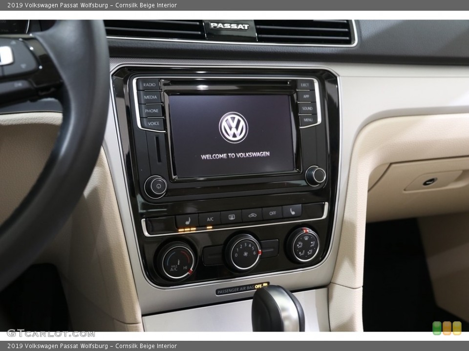 Cornsilk Beige Interior Controls for the 2019 Volkswagen Passat Wolfsburg #136278008