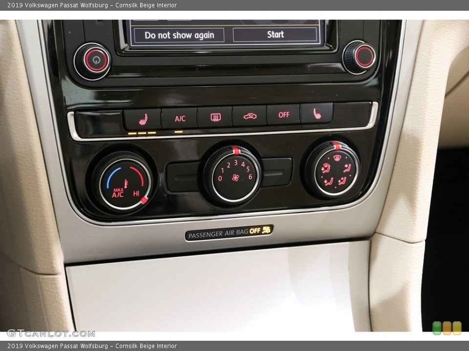 Cornsilk Beige Interior Controls for the 2019 Volkswagen Passat Wolfsburg #136278083