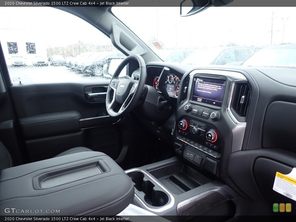 Jet Black Interior Dashboard for the 2020 Chevrolet Silverado 1500 LTZ Crew Cab 4x4 #136278899