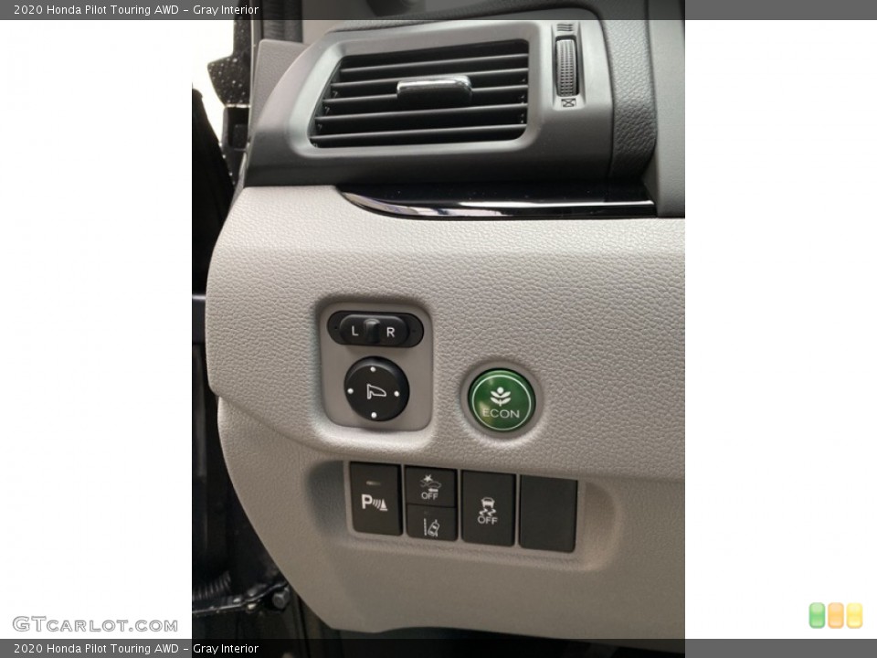 Gray Interior Controls for the 2020 Honda Pilot Touring AWD #136287551