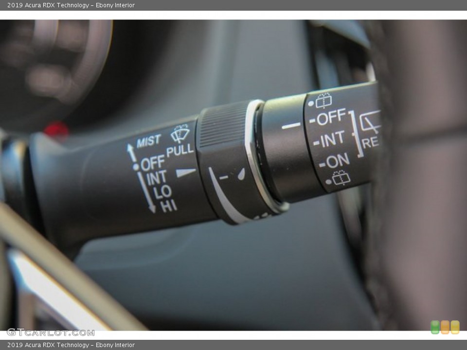 Ebony Interior Controls for the 2019 Acura RDX Technology #136296227