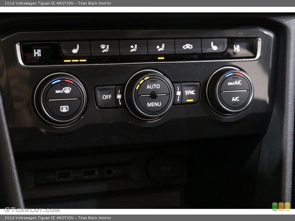 Titan Black Interior Controls for the 2019 Volkswagen Tiguan SE 4MOTION #136297316