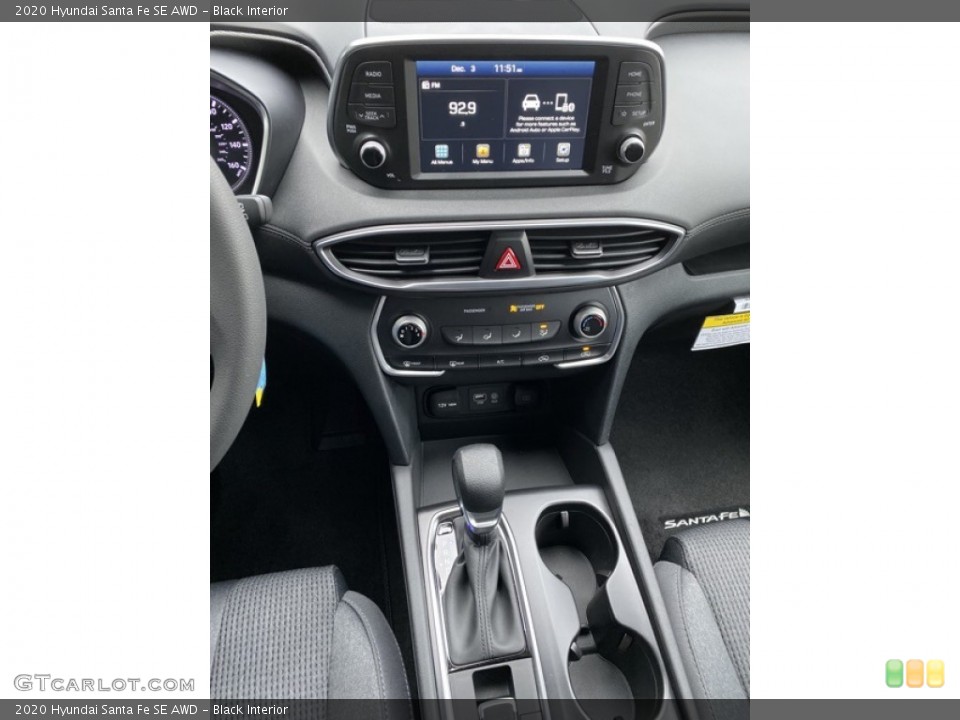 Black Interior Controls for the 2020 Hyundai Santa Fe SE AWD #136298243
