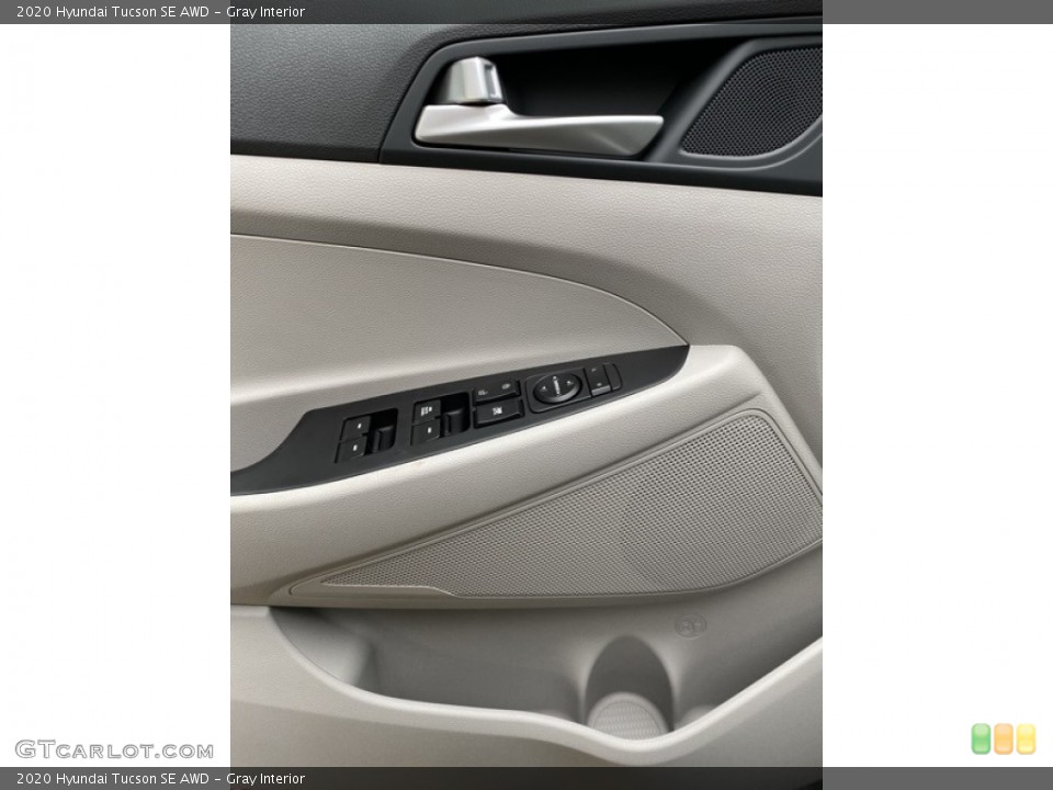 Gray Interior Controls for the 2020 Hyundai Tucson SE AWD #136306458
