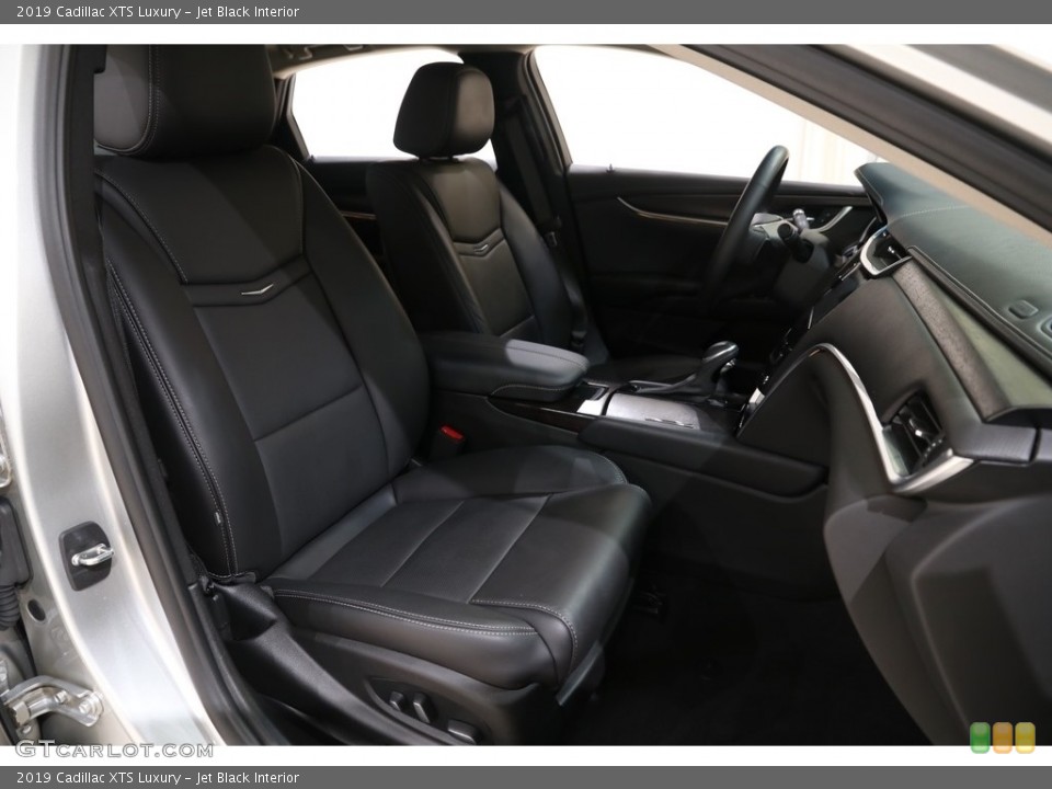 Jet Black Interior Front Seat for the 2019 Cadillac XTS Luxury #136310985