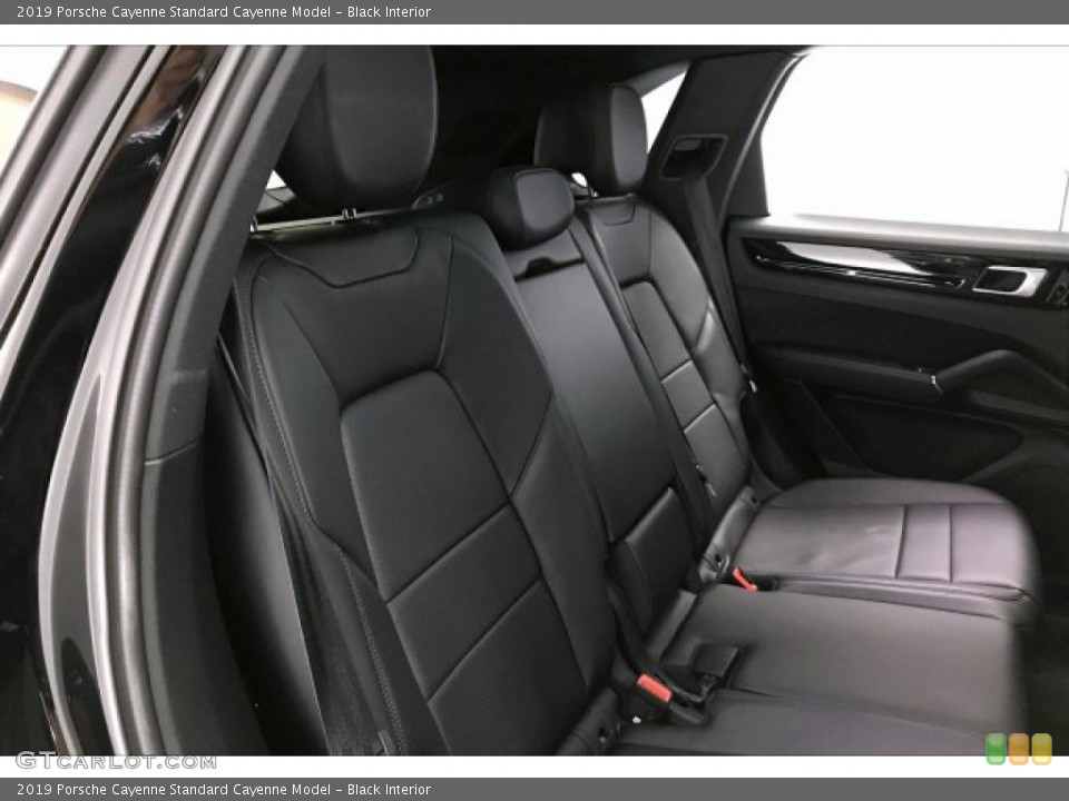 Black Interior Rear Seat for the 2019 Porsche Cayenne  #136318917