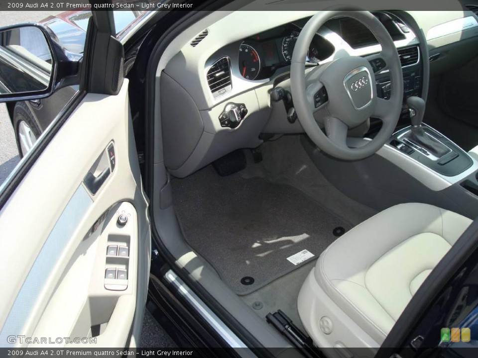Light Grey Interior Photo for the 2009 Audi A4 2.0T Premium quattro Sedan #13635879