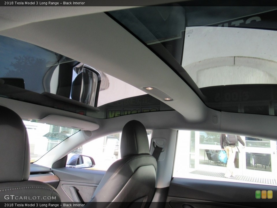 Black Interior Sunroof for the 2018 Tesla Model 3 Long Range #136359608
