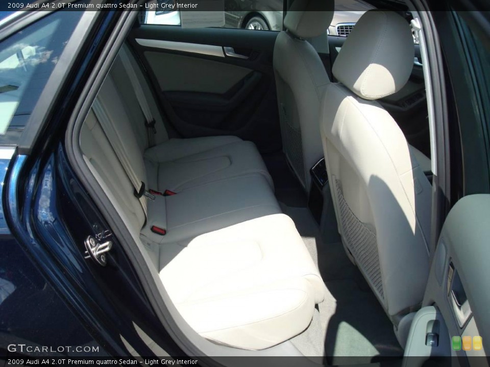 Light Grey Interior Photo for the 2009 Audi A4 2.0T Premium quattro Sedan #13636024