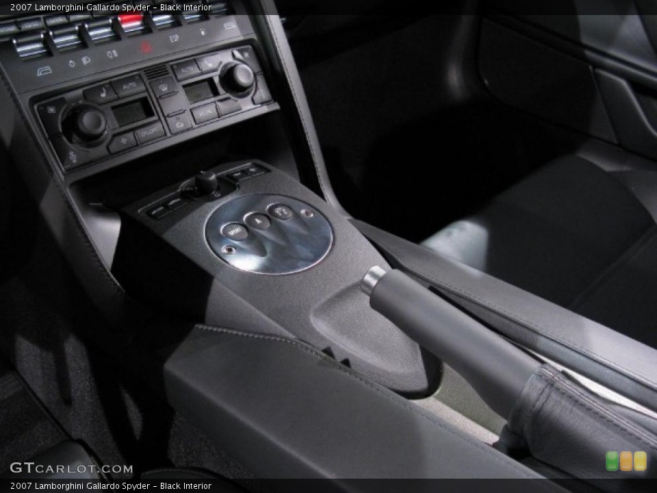 Black Interior Photo for the 2007 Lamborghini Gallardo Spyder #13640282