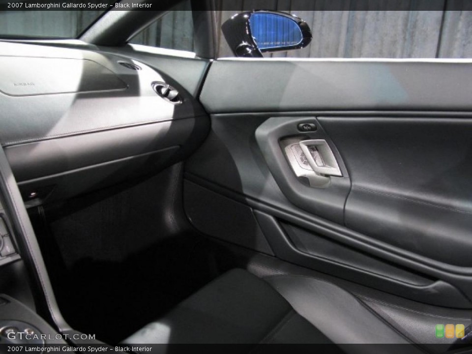 Black Interior Photo for the 2007 Lamborghini Gallardo Spyder #13640292