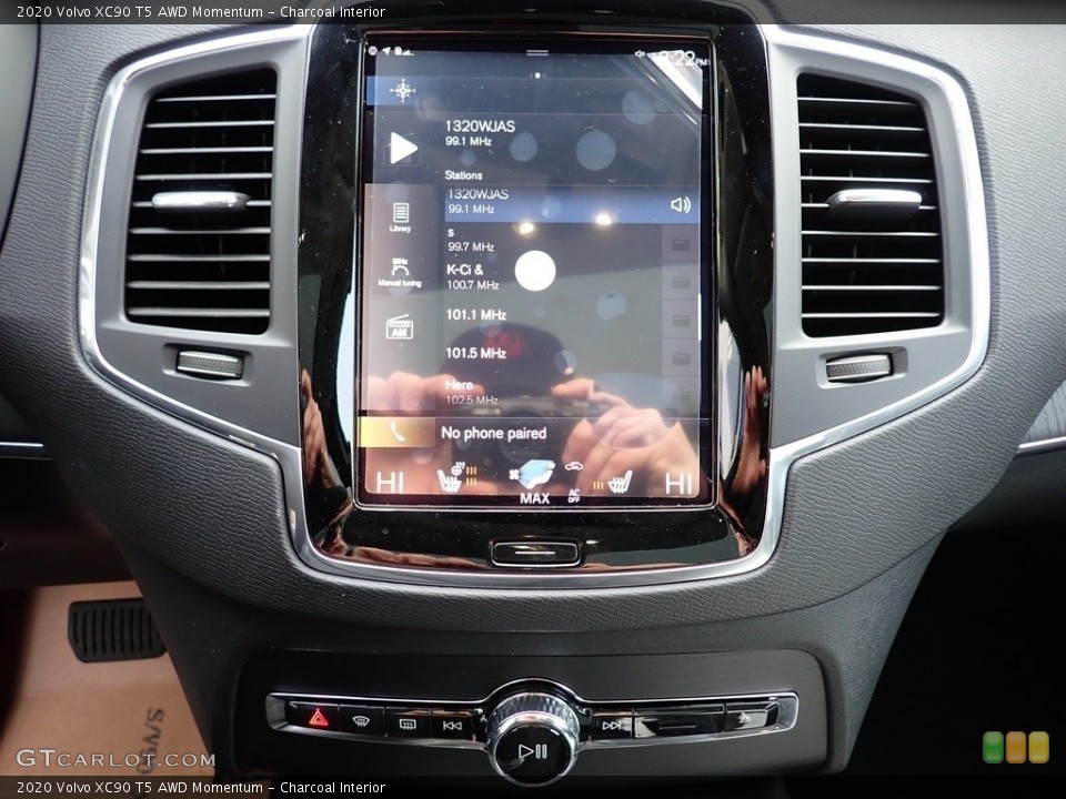 Charcoal Interior Controls for the 2020 Volvo XC90 T5 AWD Momentum #136410805