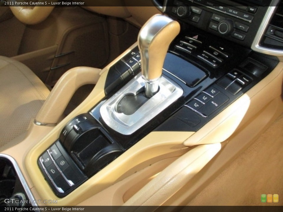 Luxor Beige Interior Transmission for the 2011 Porsche Cayenne S #136417300
