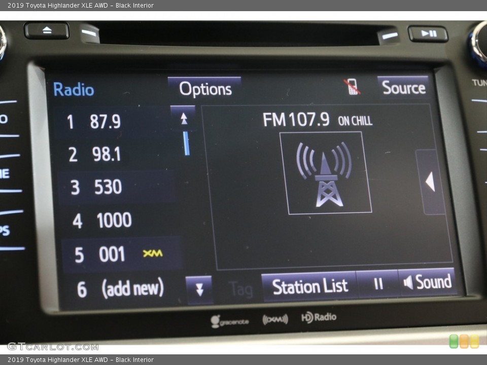 Black Interior Controls for the 2019 Toyota Highlander XLE AWD #136421044