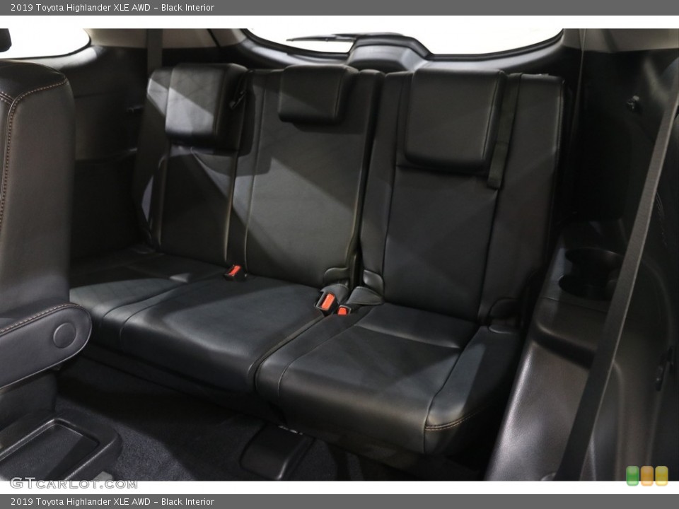 Black Interior Rear Seat for the 2019 Toyota Highlander XLE AWD #136421116