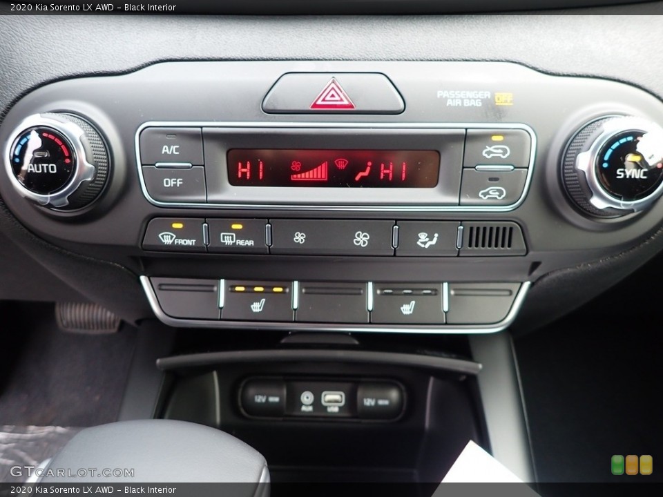 Black Interior Controls for the 2020 Kia Sorento LX AWD #136452138