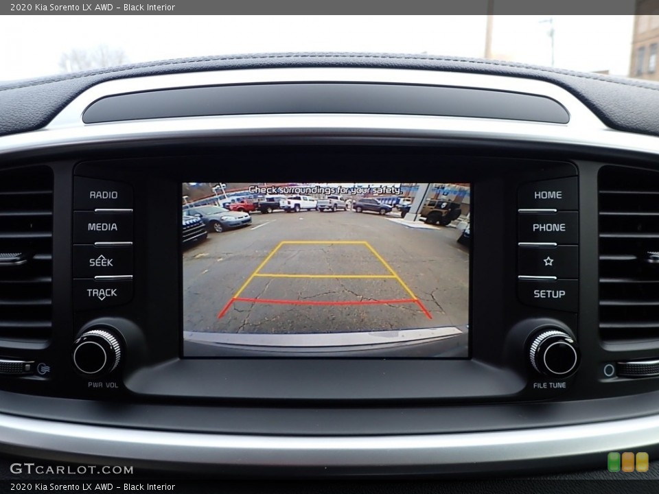 Black Interior Navigation for the 2020 Kia Sorento LX AWD #136452161
