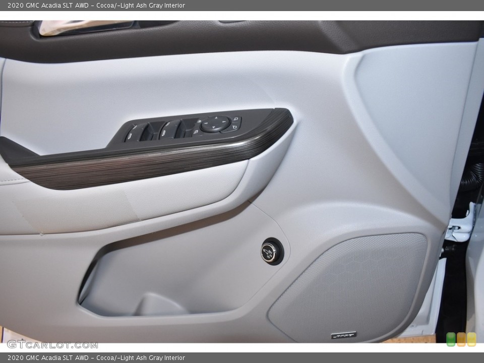Cocoa/­Light Ash Gray Interior Door Panel for the 2020 GMC Acadia SLT AWD #136489989