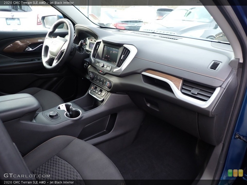Jet Black Interior Dashboard for the 2020 GMC Terrain SLE AWD #136546215