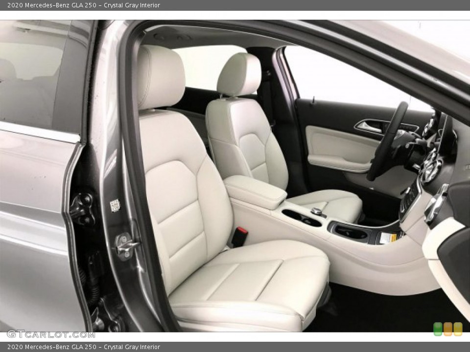 Crystal Gray Interior Photo for the 2020 Mercedes-Benz GLA 250 #136553030