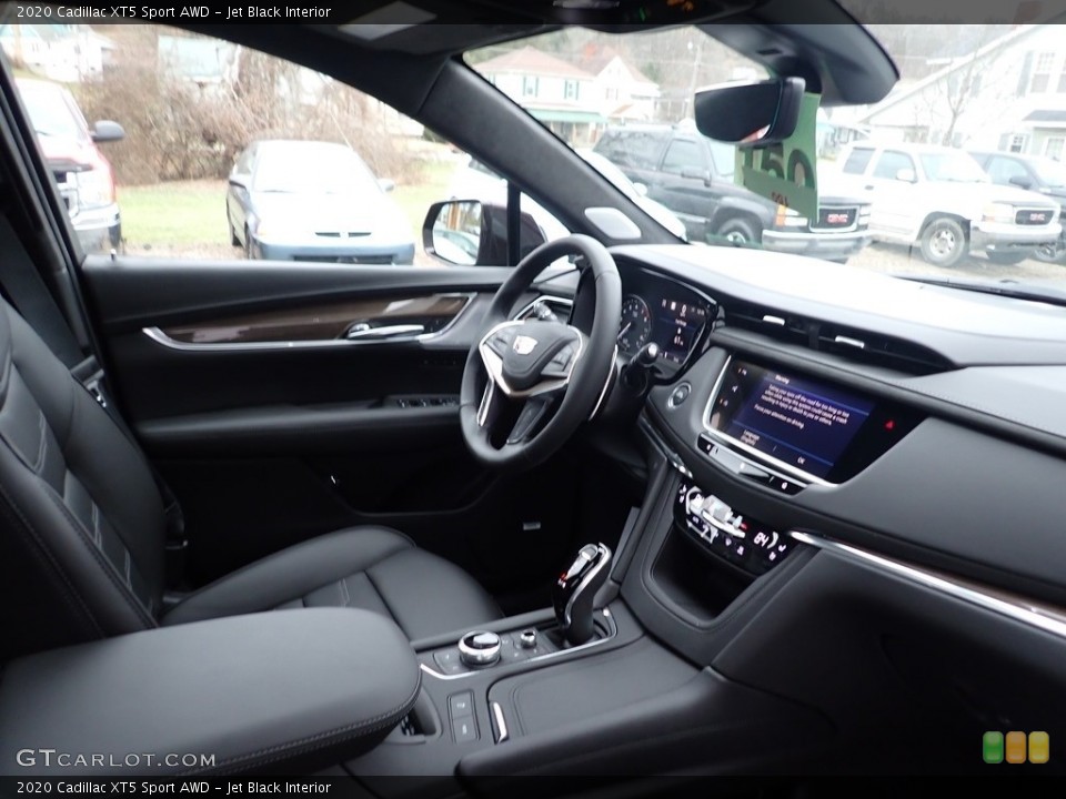 Jet Black Interior Dashboard for the 2020 Cadillac XT5 Sport AWD #136603146