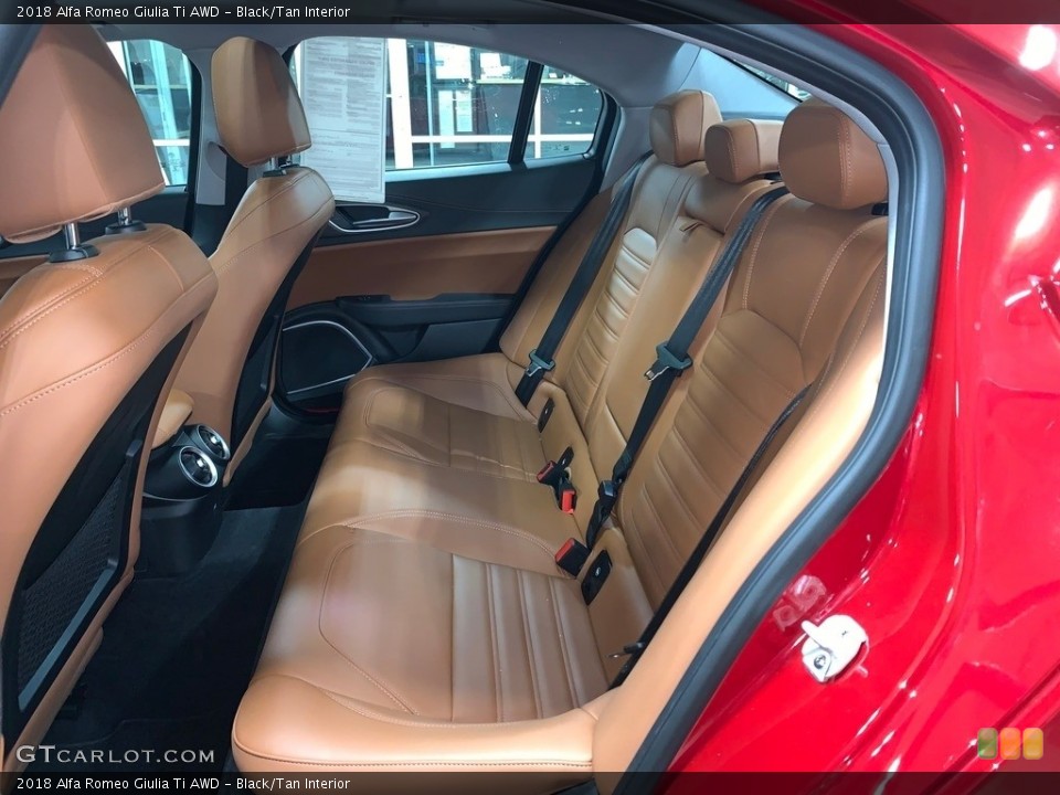 Black/Tan Interior Rear Seat for the 2018 Alfa Romeo Giulia Ti AWD #136624764