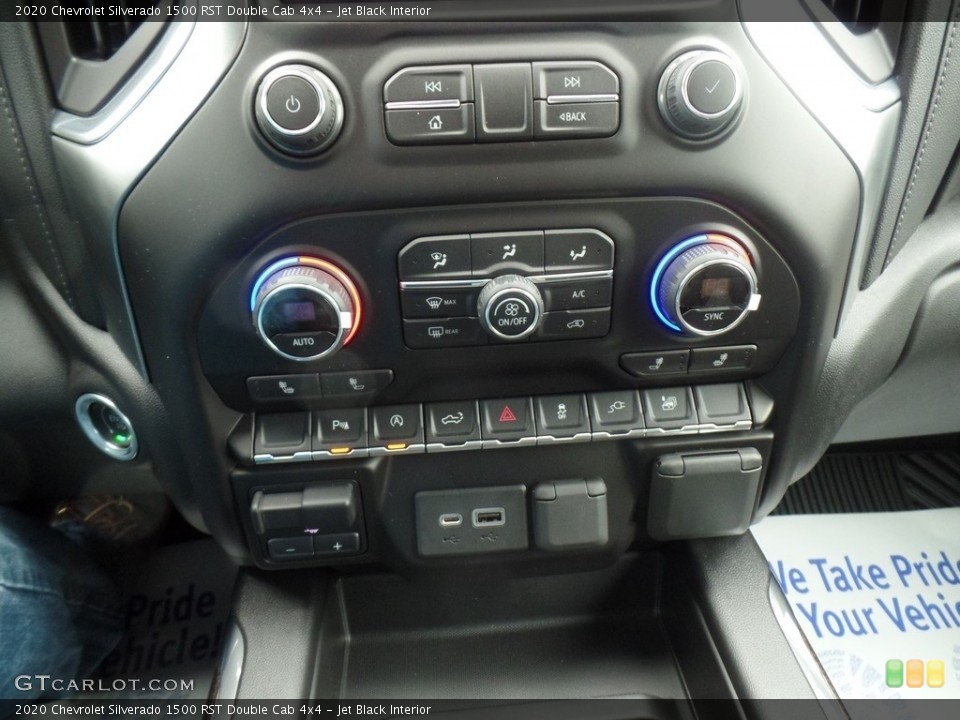 Jet Black Interior Controls for the 2020 Chevrolet Silverado 1500 RST Double Cab 4x4 #136629582