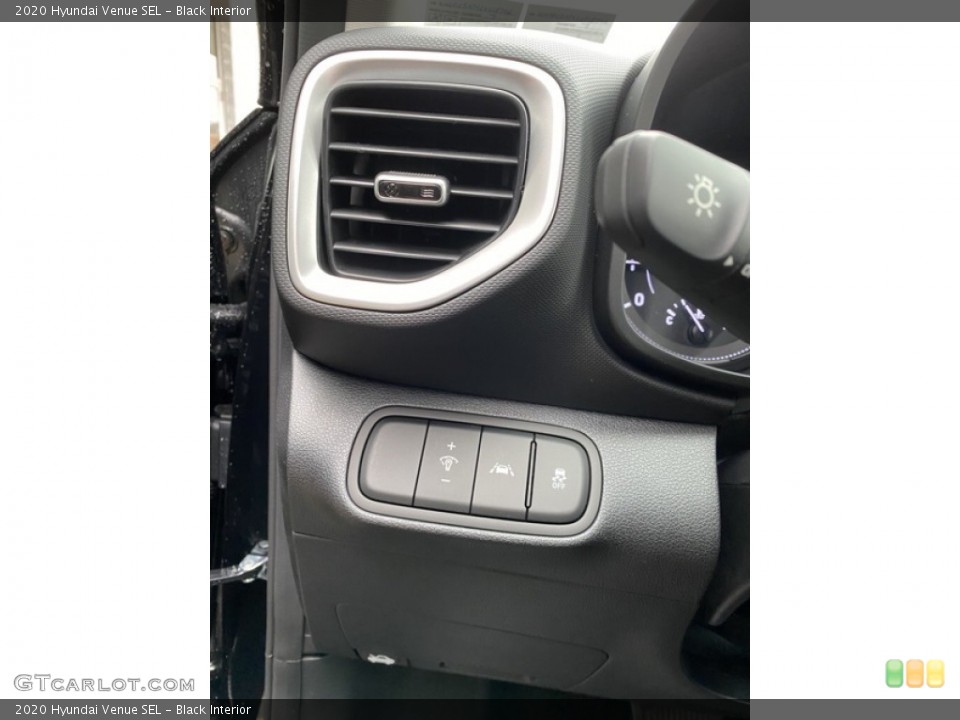 Black Interior Controls for the 2020 Hyundai Venue SEL #136725594