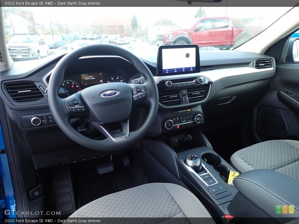 Dark Earth Gray Interior Photo for the 2020 Ford Escape SE 4WD #136737712