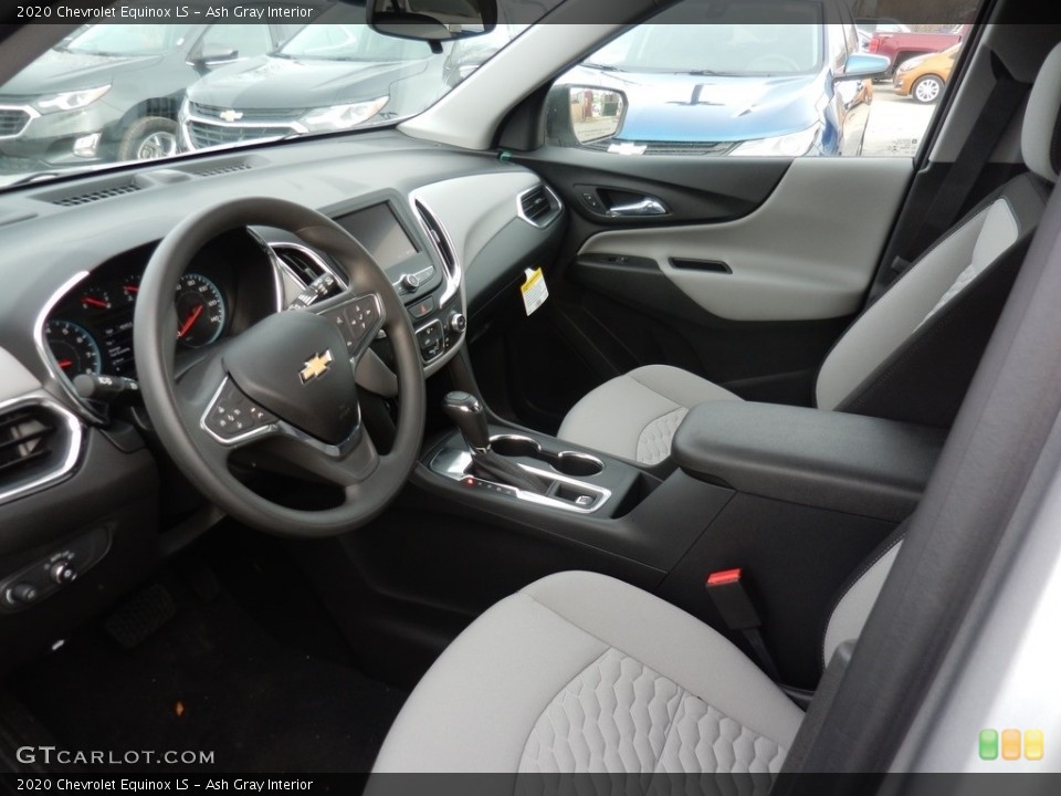 Ash Gray Interior Photo for the 2020 Chevrolet Equinox LS #136750491