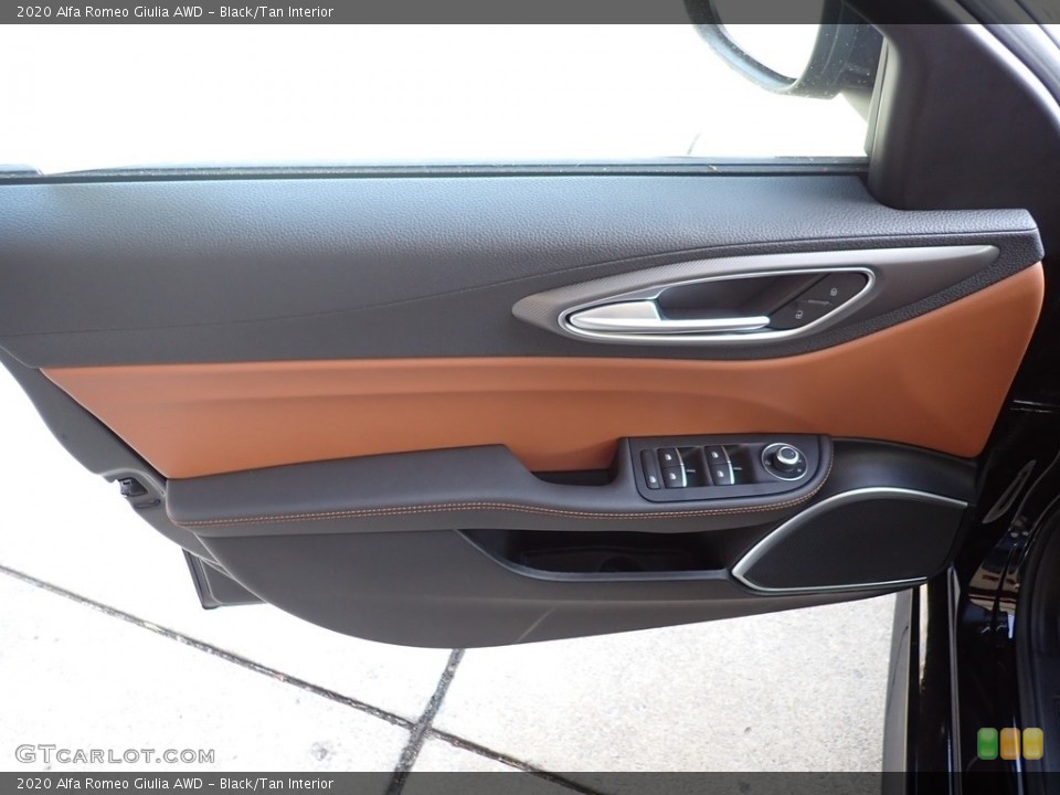 Black/Tan Interior Door Panel for the 2020 Alfa Romeo Giulia AWD #136808564