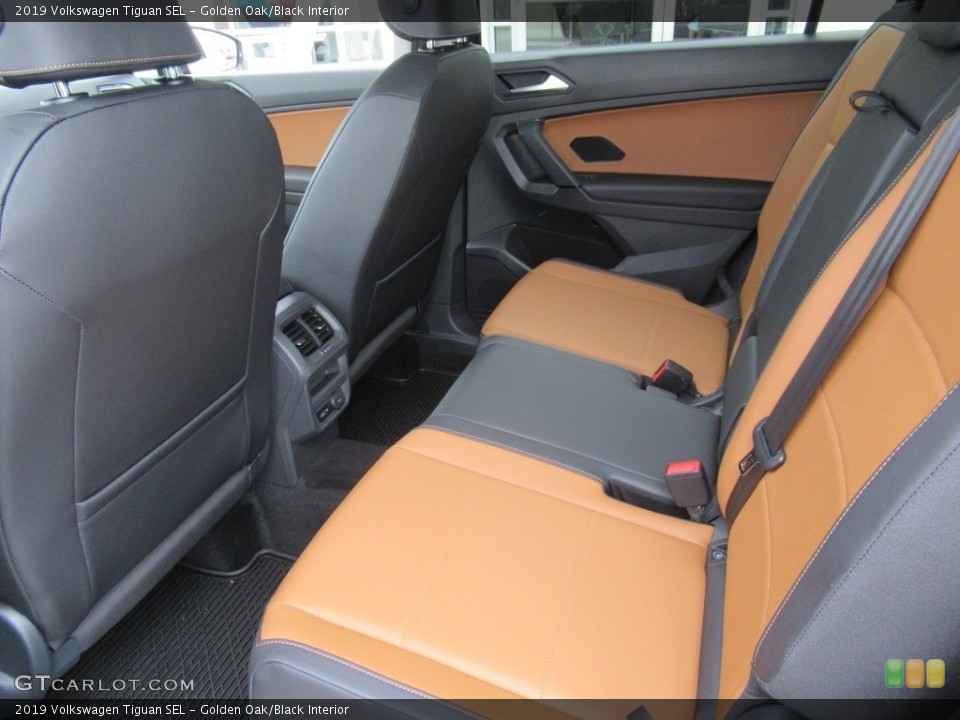 Golden Oak/Black Interior Rear Seat for the 2019 Volkswagen Tiguan SEL #136816377